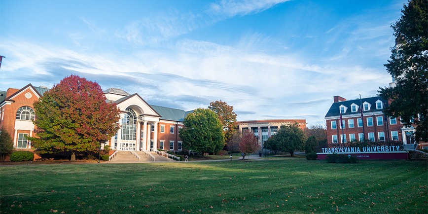 Transylvania Campus on a sunny day. Beck Center, Mitchell Fine Arts Center, Carpenter Academic Center and Transylvania University sign are visible.